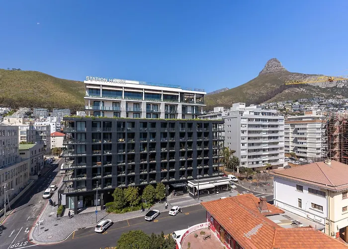 Flamingo 704 - Sea Point Studio Aprt